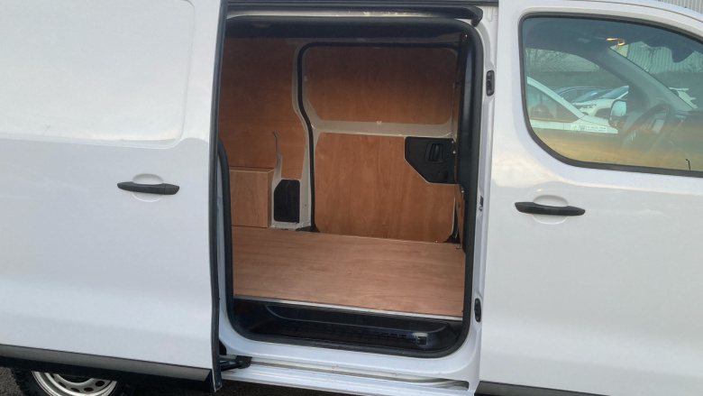 Citroen Dispatch M Diesel 1400 2.0 BlueHDi 145 Van Enterprise Edition